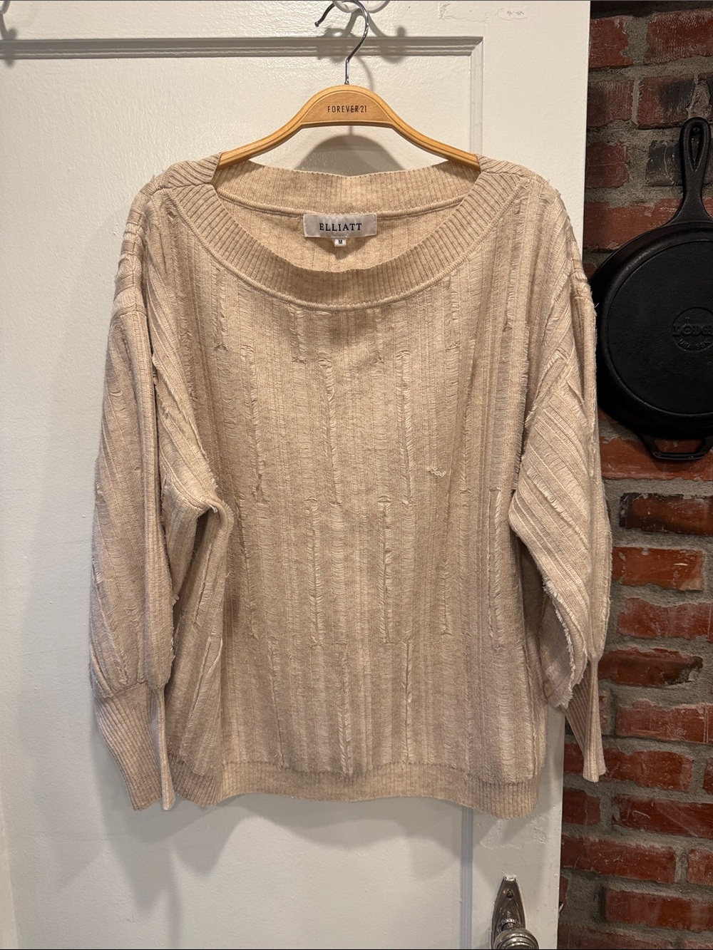 Elliatt Beige-Cream Textured Crewneck Sweater